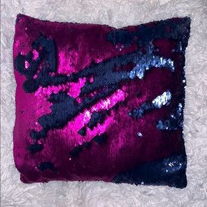 Sequin cushion